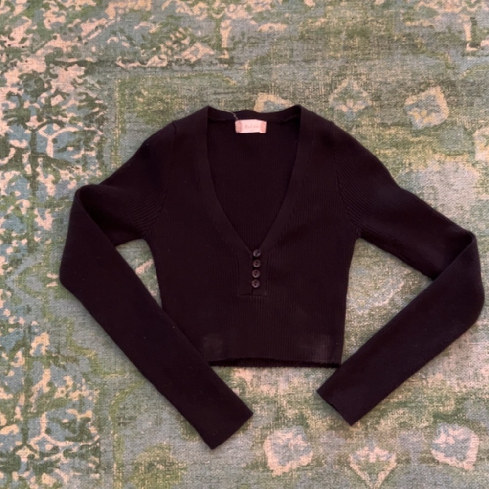 black 4 button cropped altar’d state long sleeve size xs